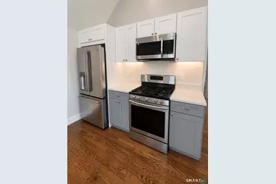 276 Harbor Street #2nd floor, Branford, CT 06405 - Photo 4