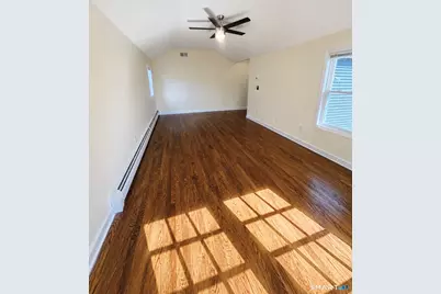 276 Harbor Street #2nd floor, Branford, CT 06405 - Photo 8