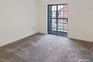 31 High St, East Hartford, CT 06118 - Photo 12
