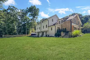 96 Studio Rd, Stamford, CT 06903 - Photo 4