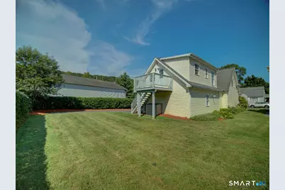 6 Mettler Street, Woodbridge, CT 06525 - Photo 4