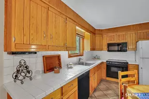 232 Jones Rd, Naugatuck, CT 06770 - Photo 8