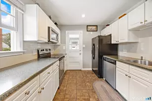 134 Washington Ave, Hamden, CT 06518 - Photo 14