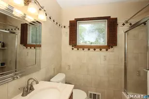 76 Jessie Dr, West Haven, CT 06516 - Photo 26