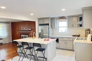 41 Baxter Dr, Norwalk, CT 06854 - Photo 4