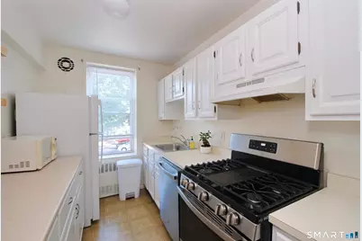 7 4th Street #1B, Stamford, CT 06905 - Photo 6