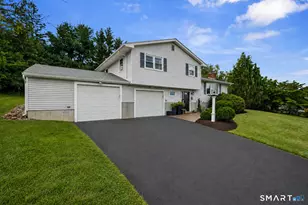 12 Farm Hill Rd, Meriden, CT 06451 - Photo 2
