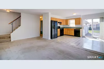 6 Mettler Street, Woodbridge, CT 06525 - Photo 8