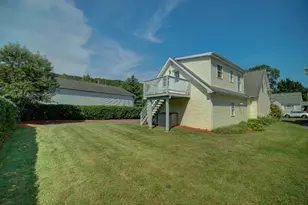 6 Mettler St, Woodbridge, CT 06525 - Photo 4