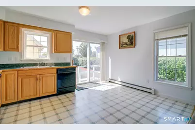 6 Mettler Street, Woodbridge, CT 06525 - Photo 12