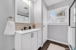 22 Lexington Ave, Torrington, CT 06790 - Photo 12