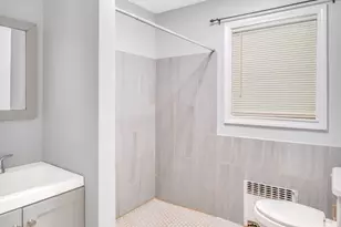 28 Faber Ave, Waterbury, CT 06704 - Photo 6