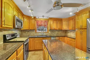5 Chimney Hill Rd, Wallingford, CT 06492 - Photo 8