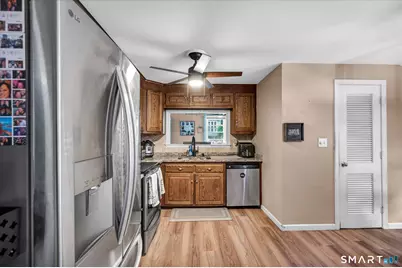25 Spruce Street, Meriden, CT 06451 - Photo 14