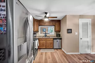 25 Spruce St, Meriden, CT 06451 - Photo 14