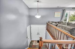 25 Spruce St, Meriden, CT 06451 - Photo 4