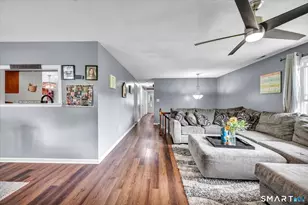 25 Spruce St, Meriden, CT 06451 - Photo 8