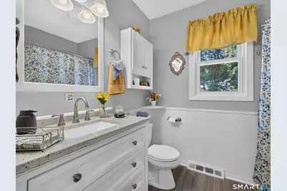 16 Philanne Drive, Norwich, CT 06360 - Photo 10