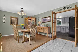 16 Philanne Dr, Norwich, CT 06360 - Photo 4