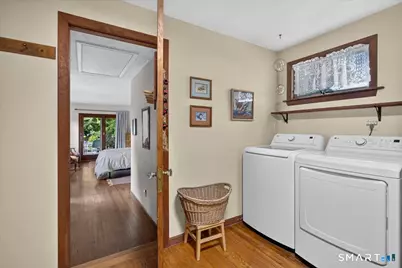 33 Walker Street, Milford, CT 06460 - Photo 10