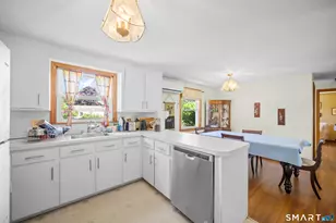 2 Post Rd, Enfield, CT 06082 - Photo 12