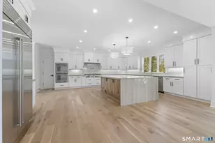 150 Wildwood Rd, Stamford, CT 06903 - Photo 16