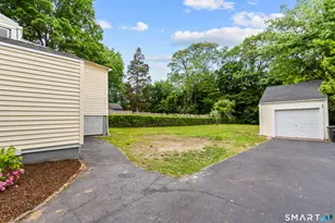 1590 Quinnipiac Ave, New Haven, CT 06513 - Photo 16