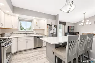105 High St, South Windsor, CT 06074 - Photo 2