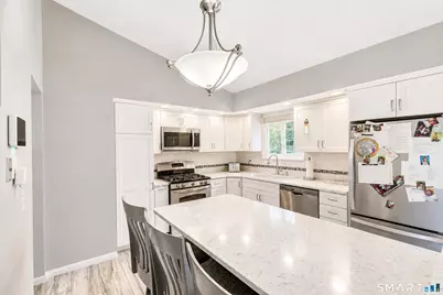 105 High Street, South Windsor, CT 06074 - Photo 4