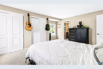 105 High Street, South Windsor, CT 06074 - Photo 16