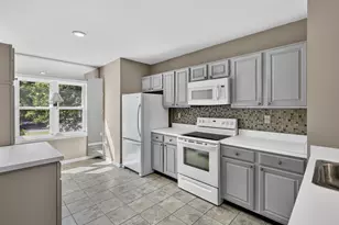 73 Cobblestone Dr, Groton, CT 06340 - Photo 6