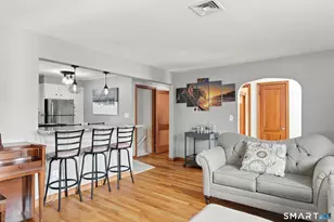 103 Richmond Ave, West Haven, CT 06516 - Photo 10