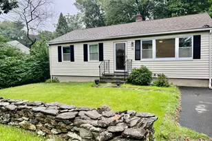 26 Stillson Rd, Fairfield, CT 06825 - Photo 4