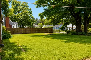 48 Whitney St, East Hartford, CT 06118 - Photo 4