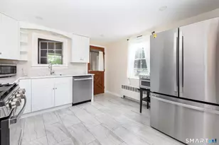 48 Whitney St, East Hartford, CT 06118 - Photo 2