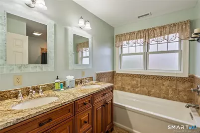 33 Marshfield Road, East Lyme, CT 06357 - Photo 24