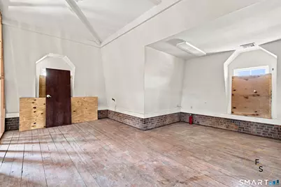 233 Blatchley Avenue, New Haven, CT 06513 - Photo 4