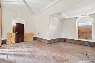 233 Blatchley Ave, New Haven, CT 06513 - Photo 4