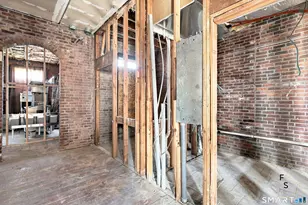 233 Blatchley Ave, New Haven, CT 06513 - Photo 18