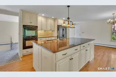 5 Arlington Street North, Meriden, CT 06450 - Photo 10