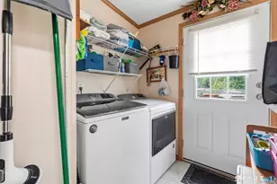 27 Skylark Rd, Colchester, CT 06415 - Photo 24