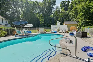 81 Trails End Rd, Weston, CT 06883 - Photo 10
