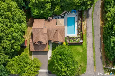 11 Coach Hill, Danbury, CT 06811 - Photo 32