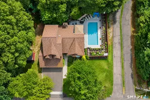 11 Coach Hill, Danbury, CT 06811 - Photo 32