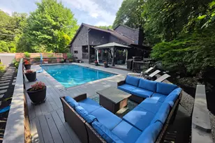 11 Coach Hill, Danbury, CT 06811 - Photo 1