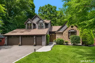 11 Coach Hill, Danbury, CT 06811 - Photo 2