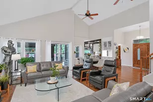 11 Coach Hill, Danbury, CT 06811 - Photo 8