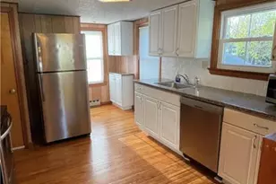 36 Pleasant St, Groton, CT 06340 - Photo 16