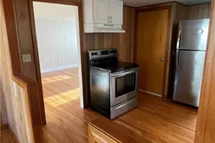 36 Pleasant St, Groton, CT 06340 - Photo 20
