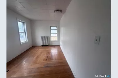 94-96 Burnside Avenue, East Hartford, CT 06108 - Photo 4